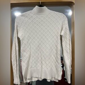 Cyrus turtle neck sweater / XS / never worn
